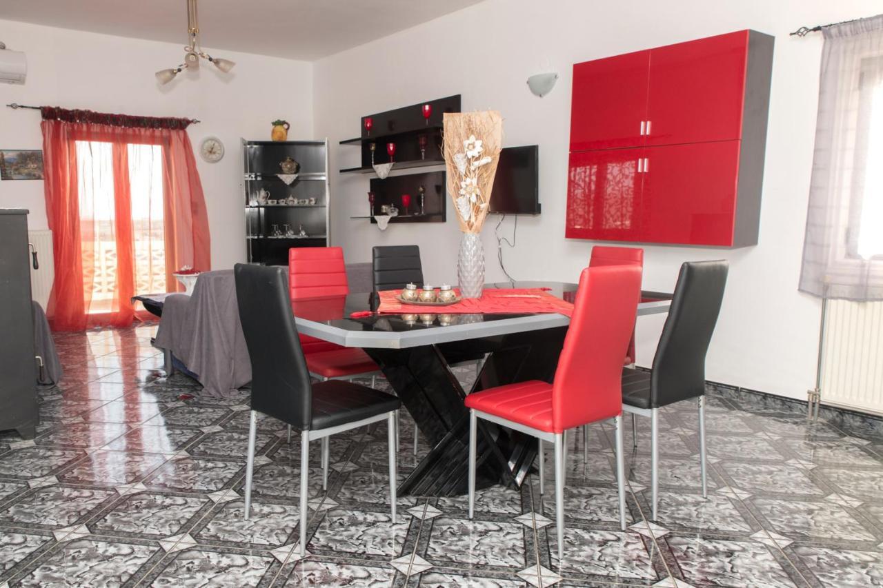 Arena'S Place Τυμπάκι Εξωτερικό φωτογραφία